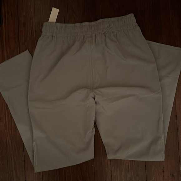 SOLD - Scrubstar Women's Active Stretch Fabric 3 Pocket V-Neck Scrub Top Gray - Picture 12 of 15